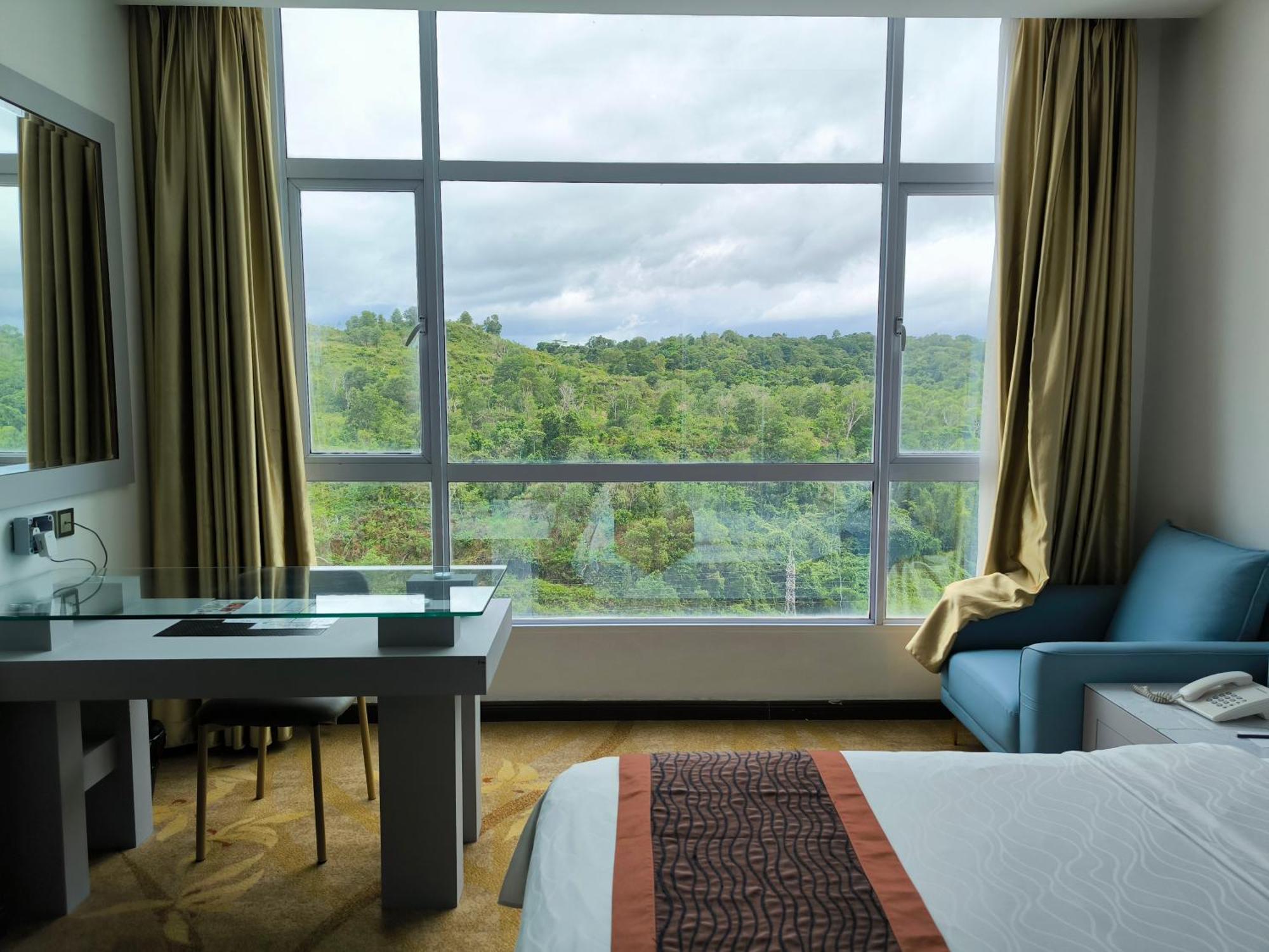 Meritz Hotel Мірі Екстер'єр фото